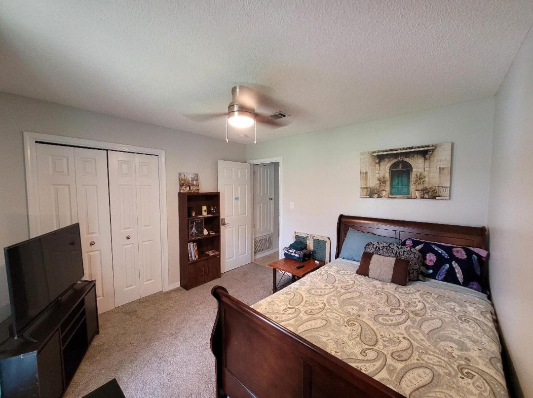 Bedroom Four Minutes From Beach 彭萨科拉 外观 照片