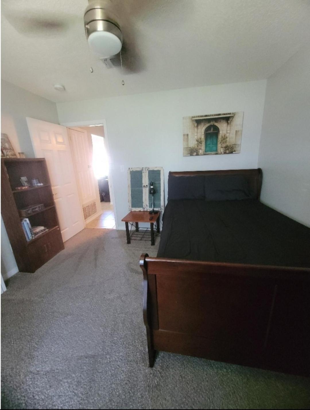 Bedroom Four Minutes From Beach 彭萨科拉 外观 照片